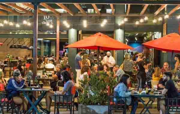 Restaurant or Food Truck
